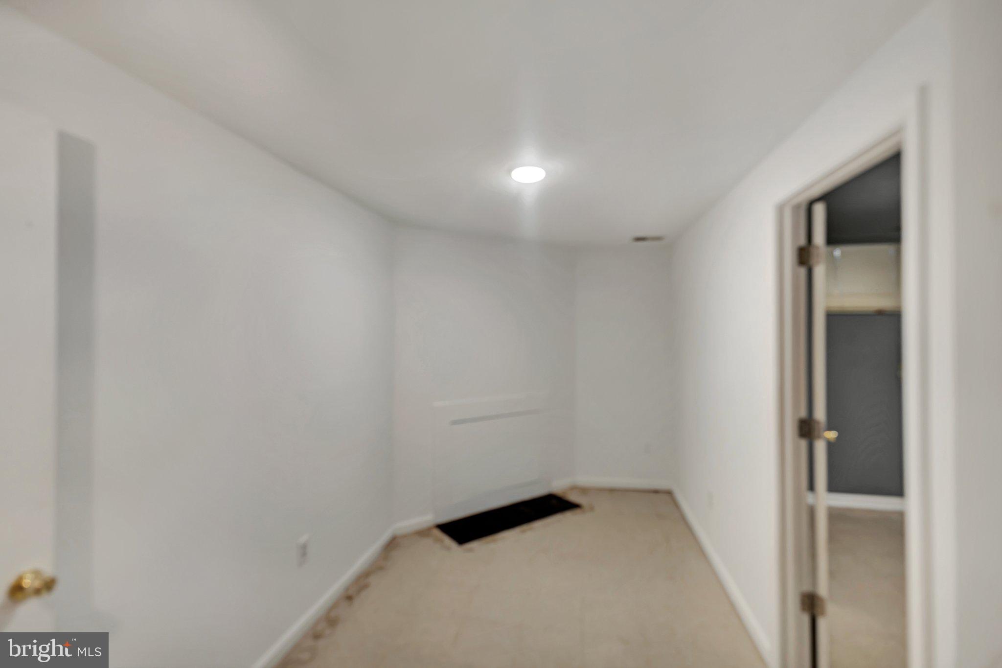 GAITHERSBURG - Residential