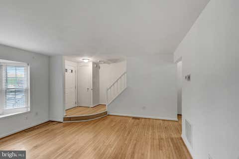 Townhouse For Sale - 134 Bowsprit Ct<br/> GAITHERSBURG, MD 20877