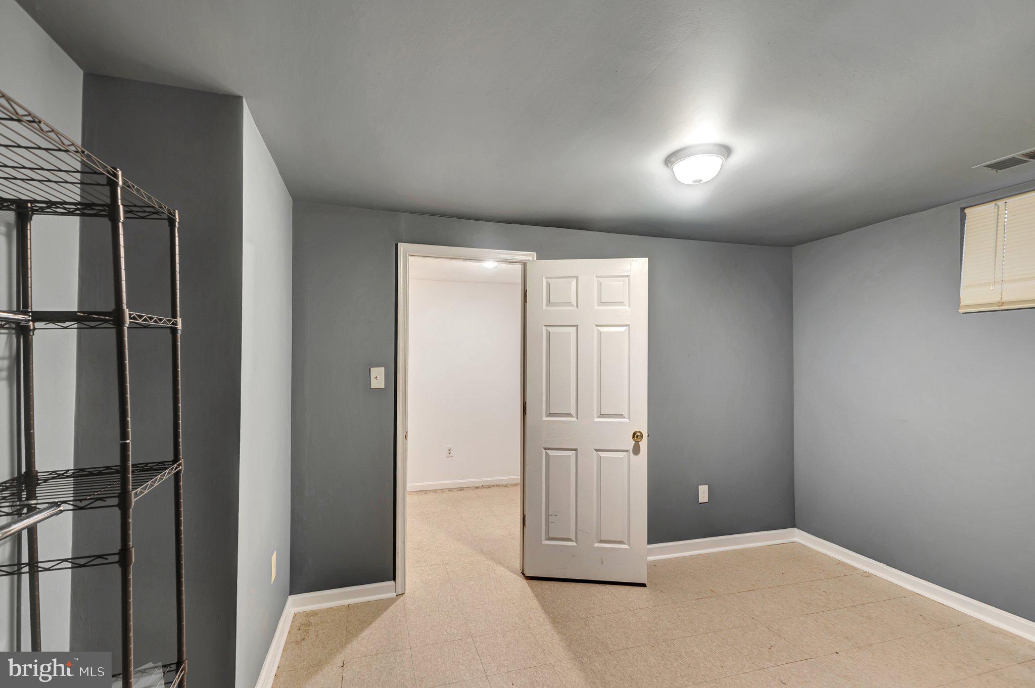 GAITHERSBURG - Residential