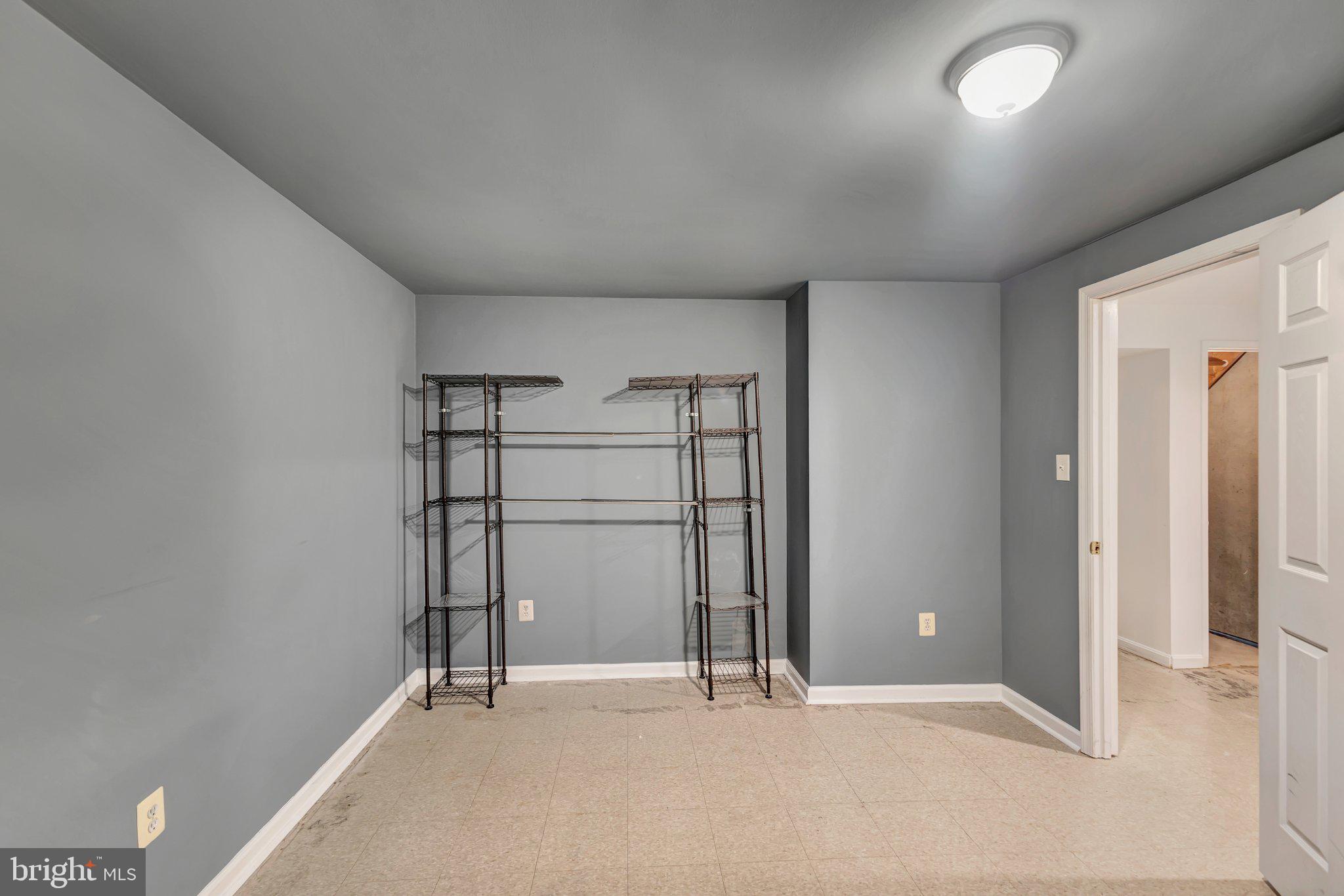 GAITHERSBURG - Residential