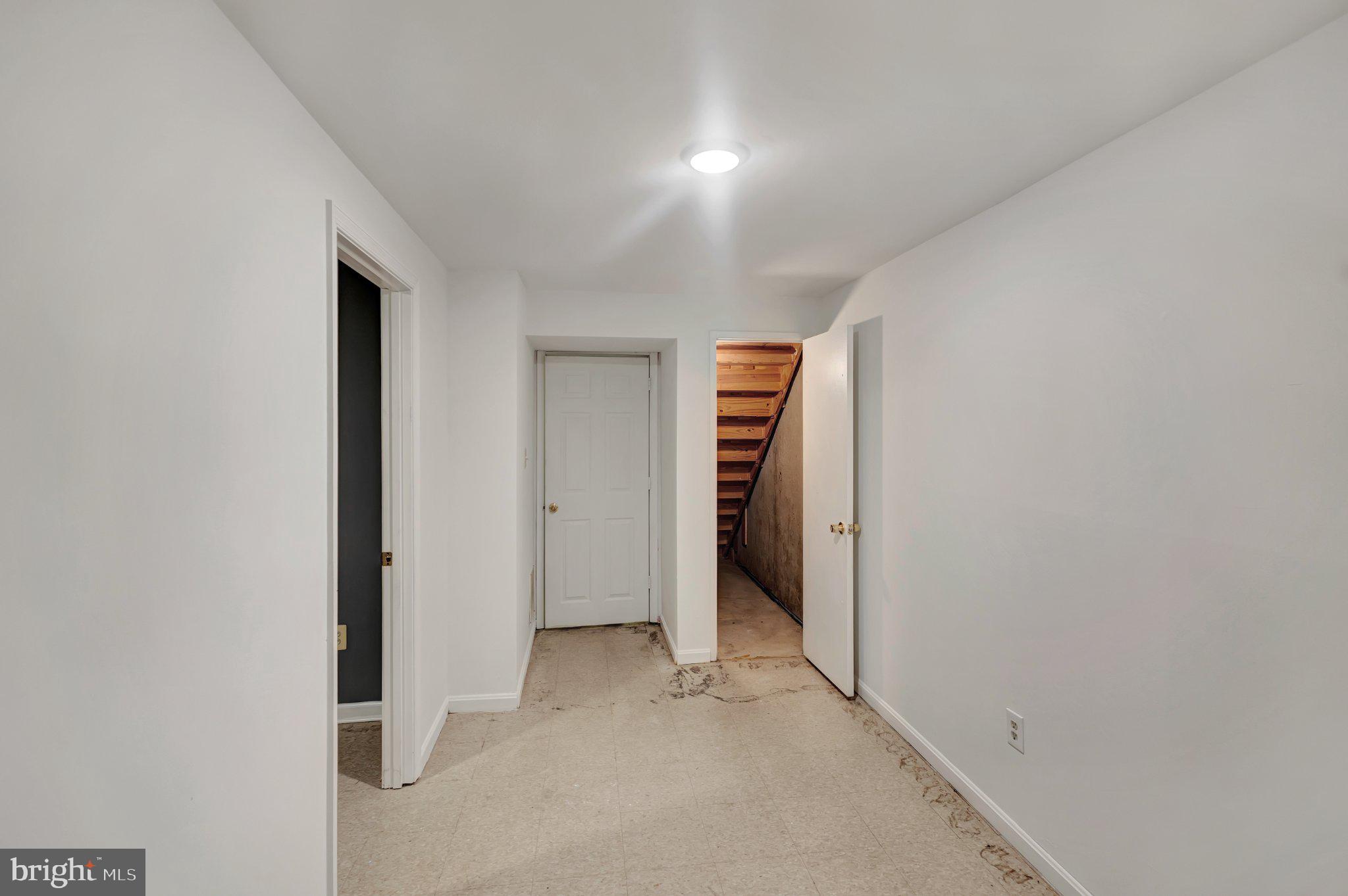 GAITHERSBURG - Residential