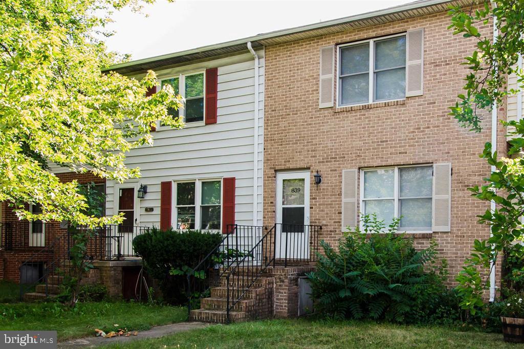 839 VINE STREET
