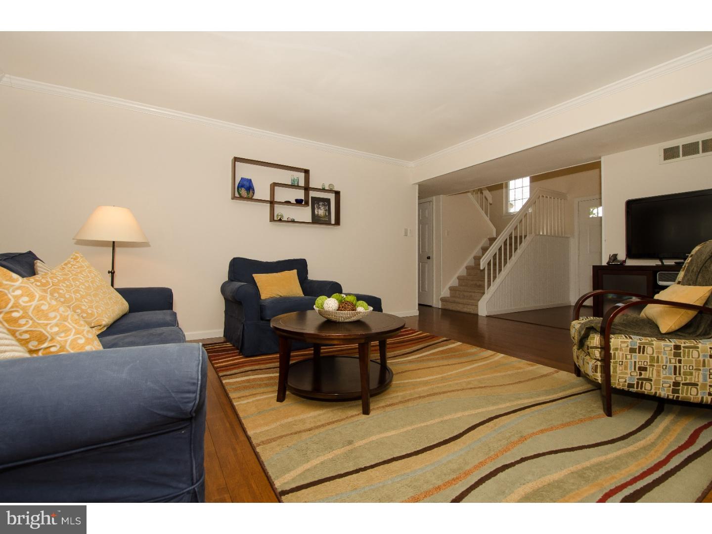 VILLAGE SHIRES - Residential