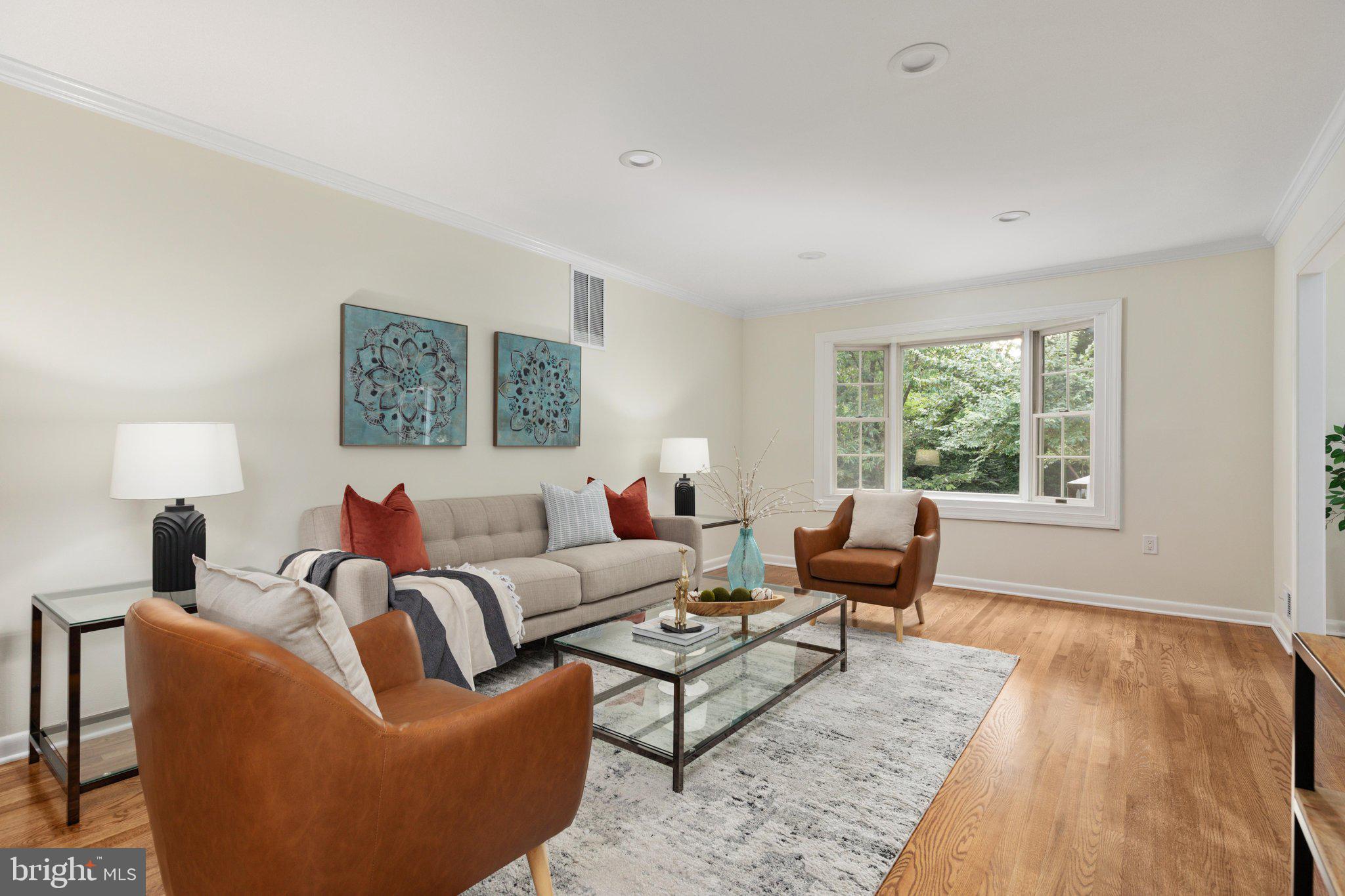9927 BARNSBURY COURT