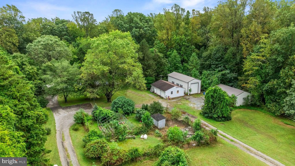 Photo of 641 Walton Road, HUNTINGTOWN, MD 20639 (MLS # MDCA2023124)