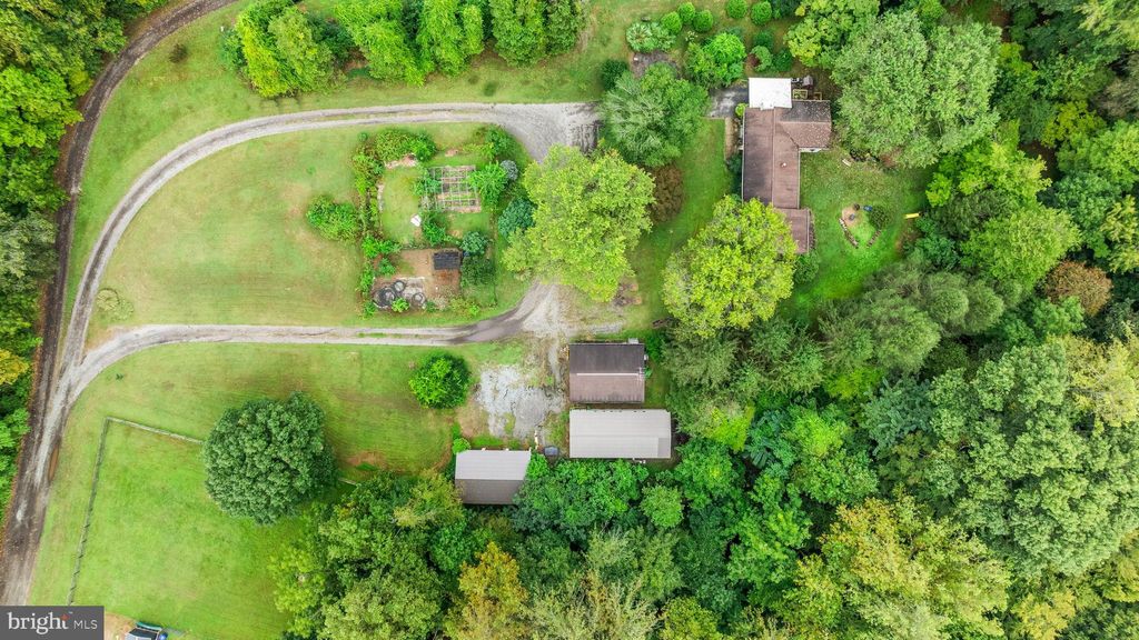Photo of 641 Walton Road, HUNTINGTOWN, MD 20639 (MLS # MDCA2023124)