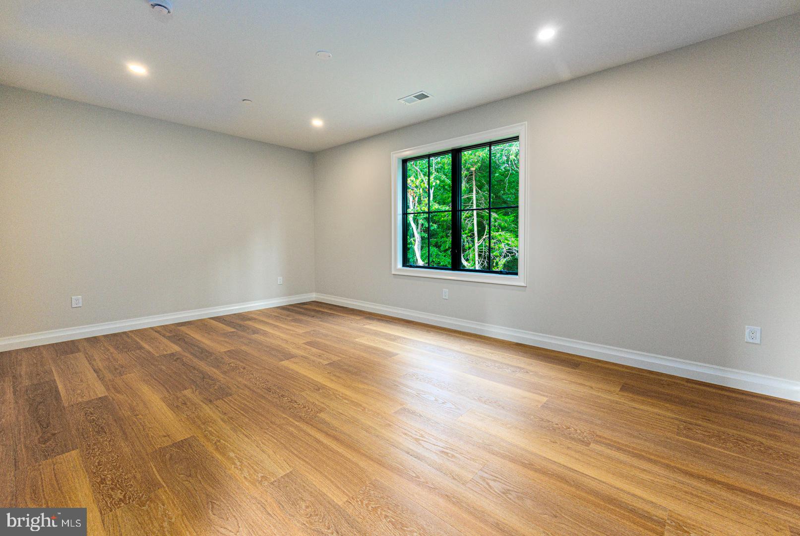 TOWER GARDENS - Residential