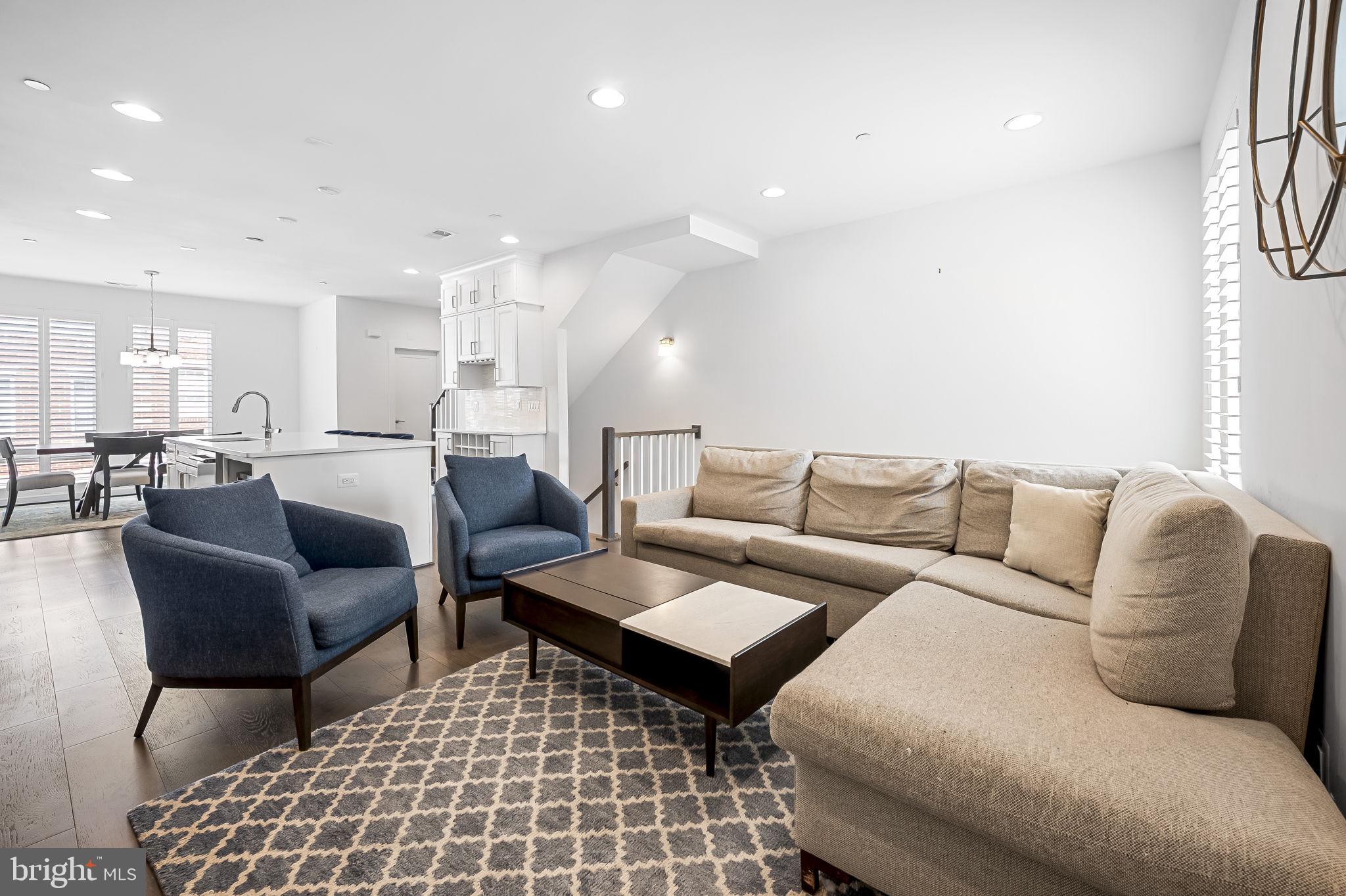 LOCUST POINT - Residential Lease