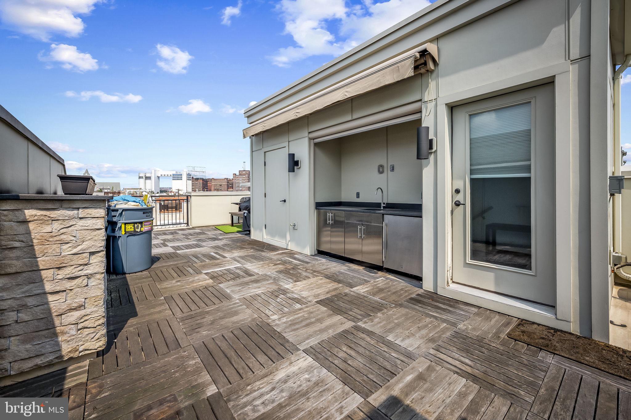 LOCUST POINT - Residential Lease