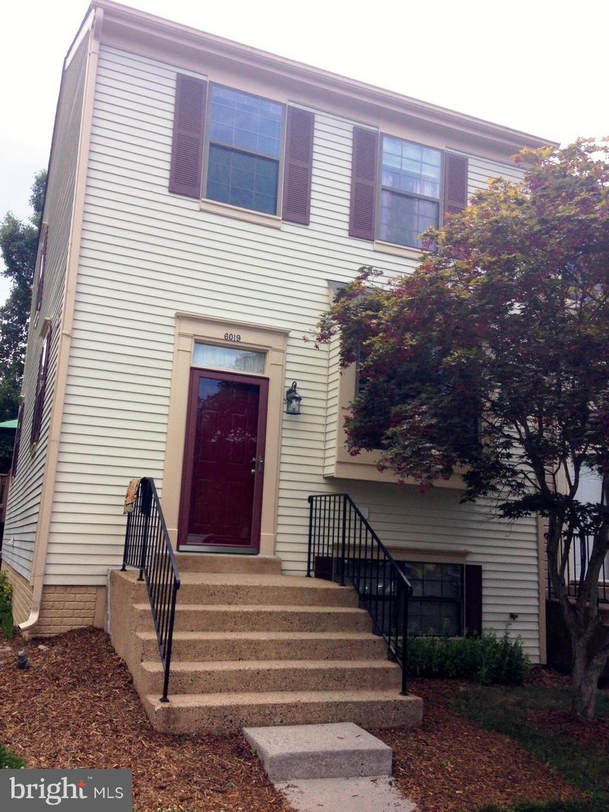 Open House 9/20/14 from 12pm-3pm.  LOCATION , LOCATION!!!  SOLD AS IS CONDITION.Fantastic End Unit 3 Bedroom, and 3.5 Bath in Desirable Sequoia Lea Section Of Little Rocky Run. Spacious Deck  Overlooks to great woods. Hardwood floors on main level. Well maintained home, Huge eat-in kitchen + Wall mounted Television HD Conveys. You will Love it!!!