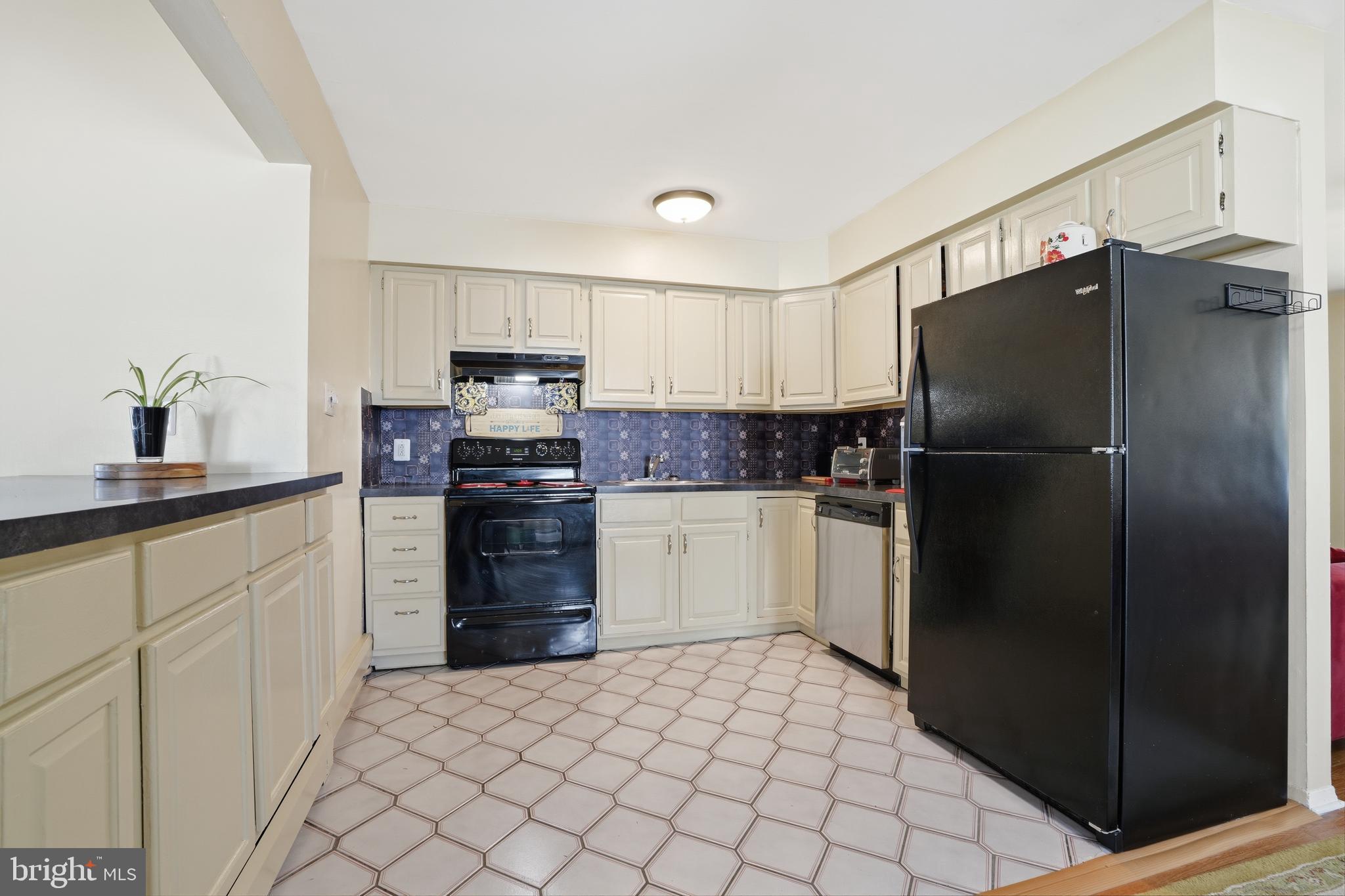 KENWOOD - Residential
