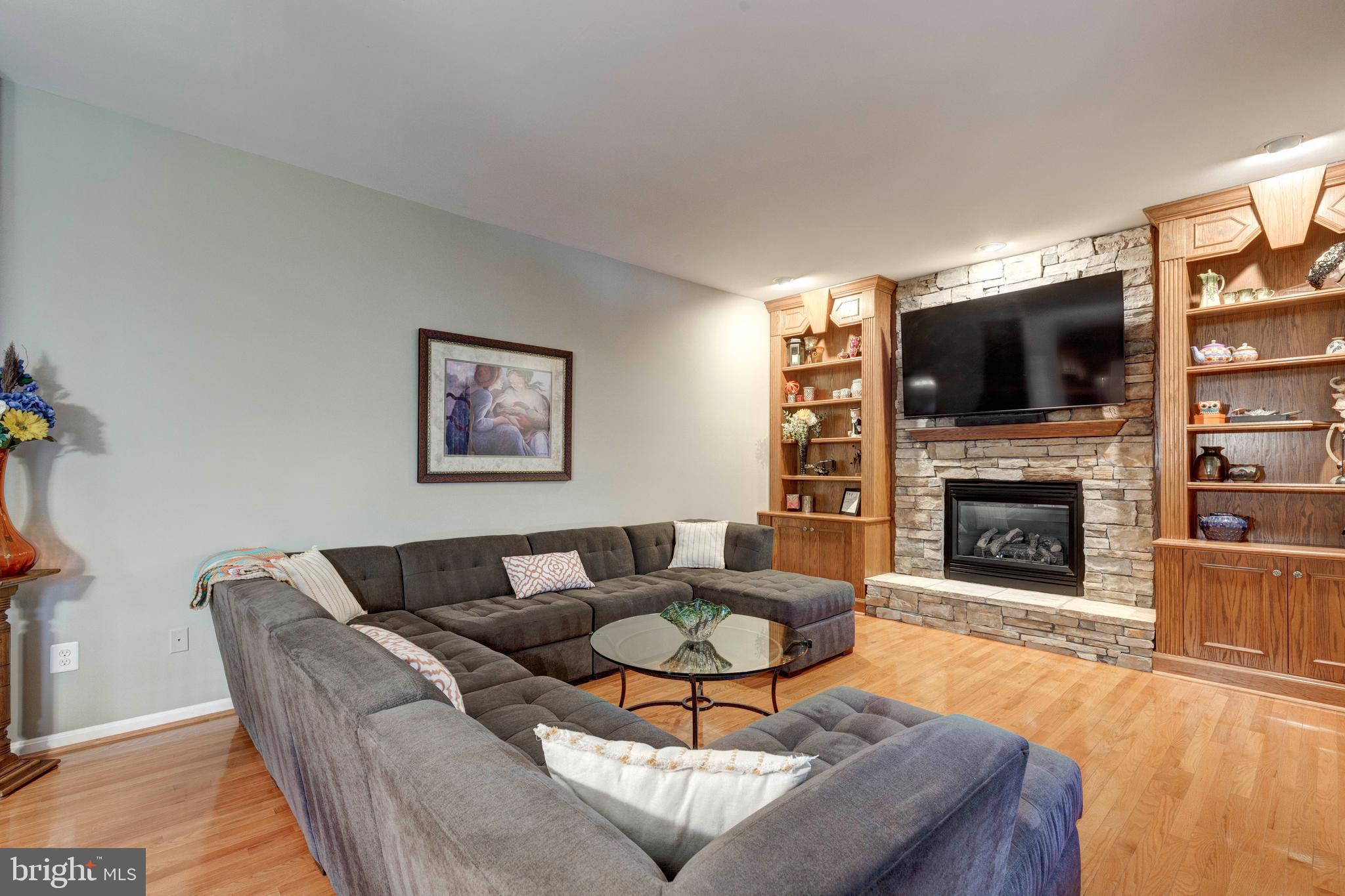 MEADOW RIDGE - Residential