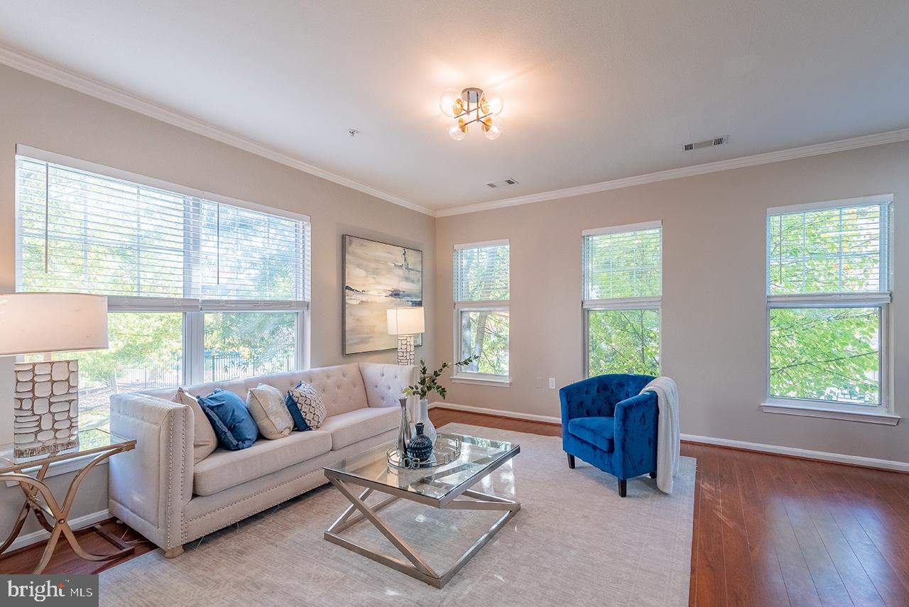 STONE GATE - Residential