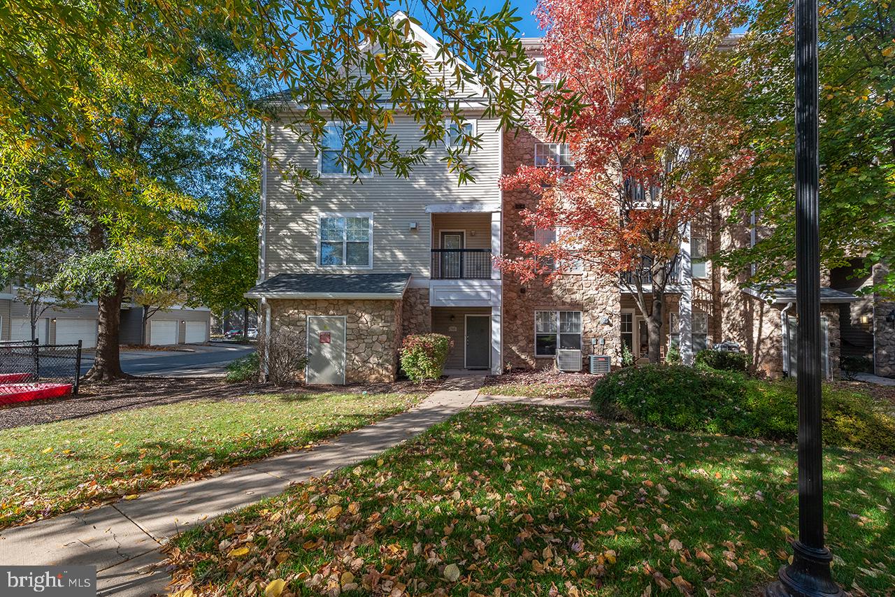STONE GATE - Residential