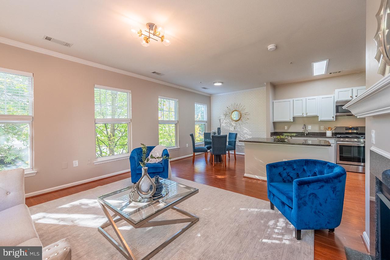 STONE GATE - Residential