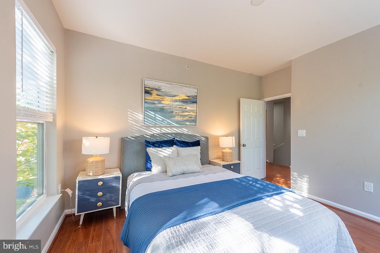 STONE GATE - Residential