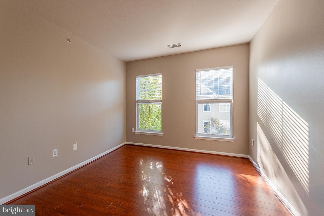 STONE GATE - Residential