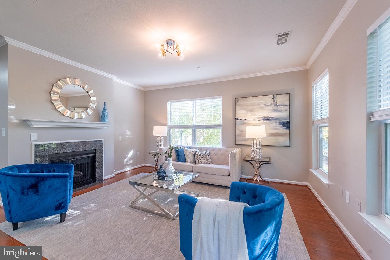 STONE GATE - Residential