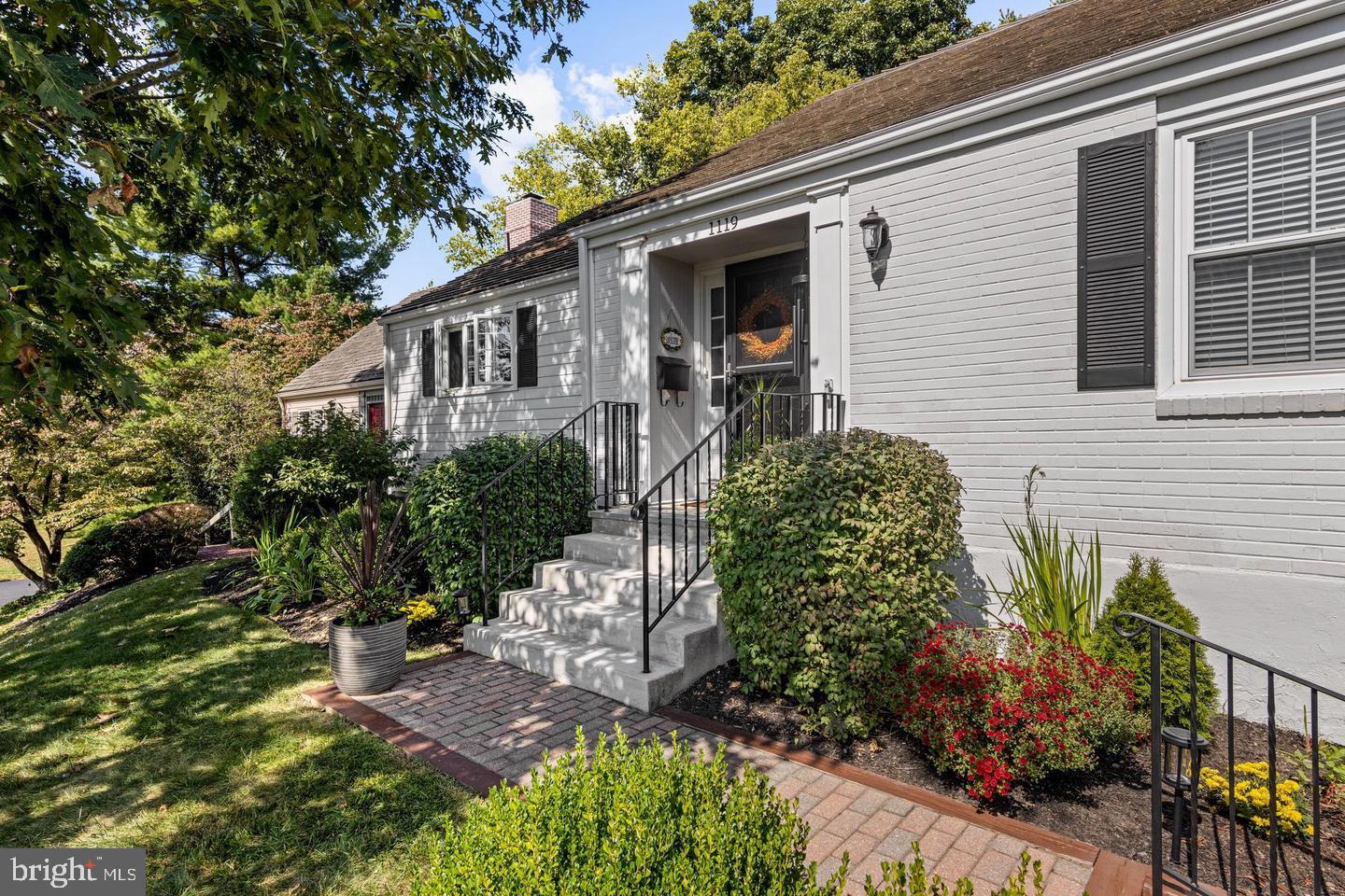 RADLEY RUN MEWS - Residential