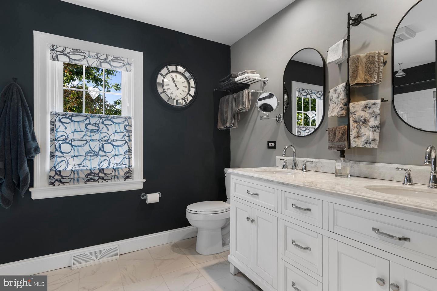 RADLEY RUN MEWS - Residential