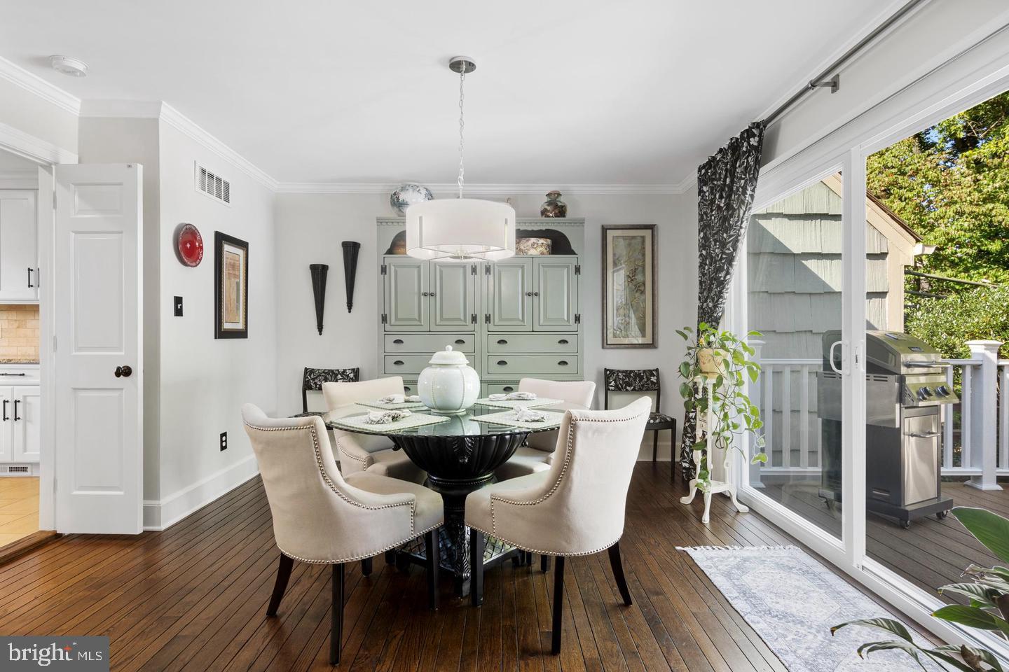 RADLEY RUN MEWS - Residential