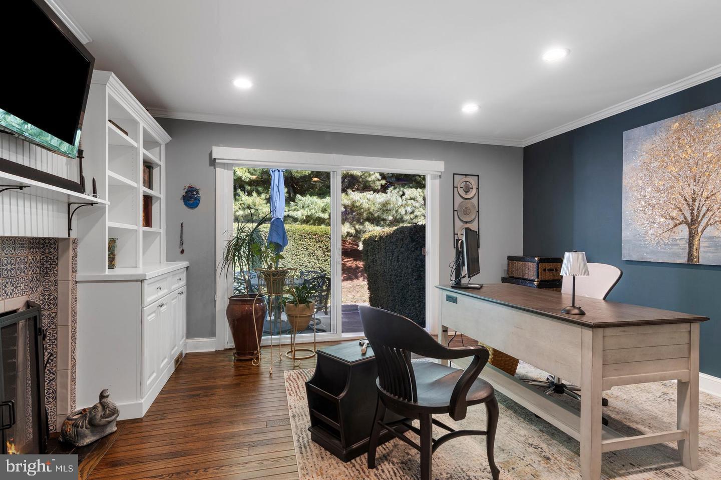 RADLEY RUN MEWS - Residential