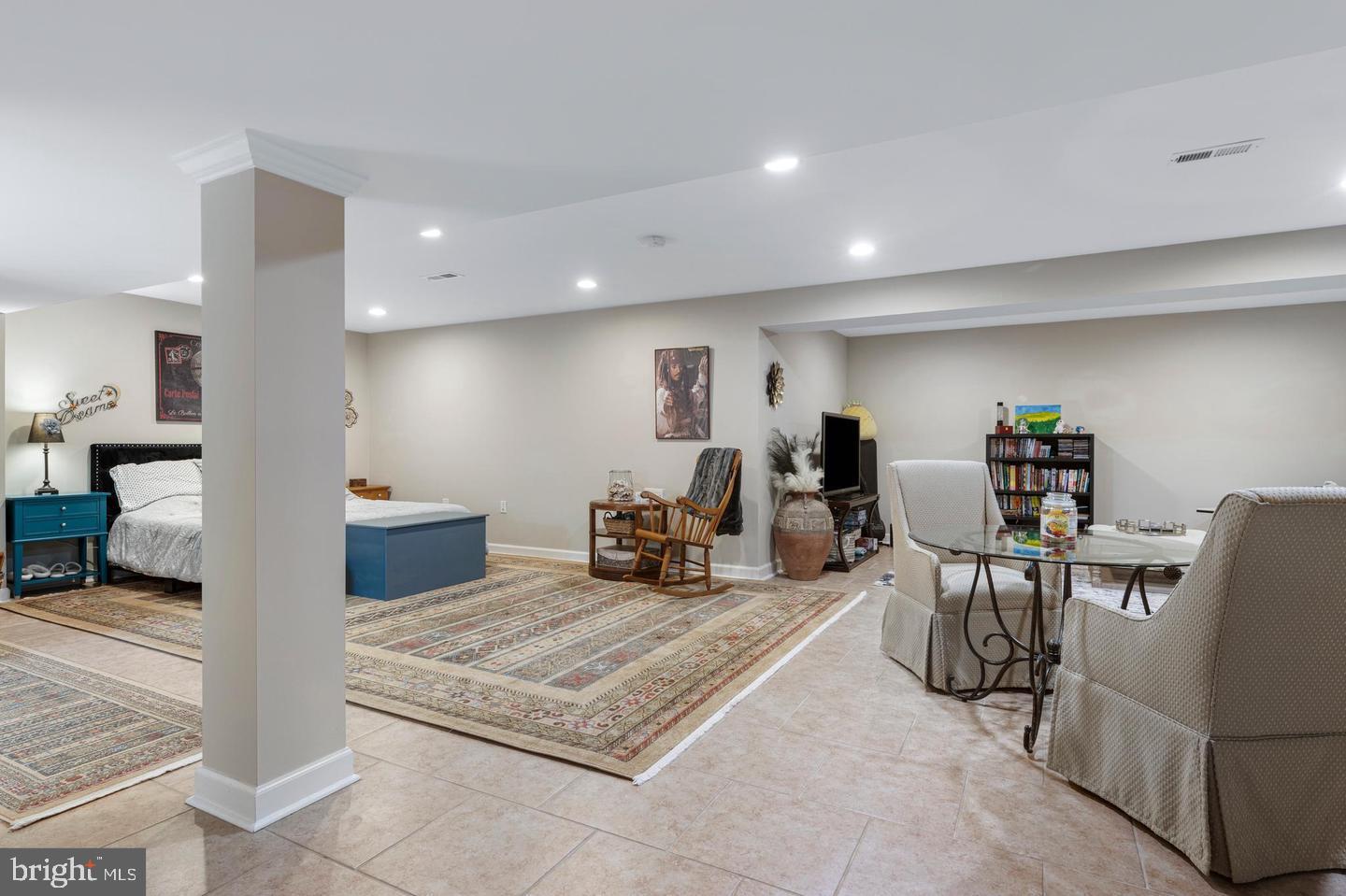 RADLEY RUN MEWS - Residential