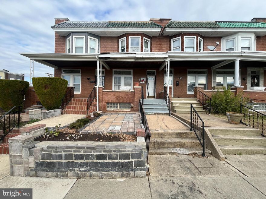 ONLINE AUCTION: Bidding begins 1/6/2026 @ 10:00 AM. Bidding ends 1/8/2026 @ 11:50 AM. List Price is Suggested Opening Bid. Deposit: $7,500.

This two-story porch front townhouse is located in the Bridgeview/Greenlawn neighborhood within Baltimore City Residents can enjoy the nearby attractions such as Leon Day Park, Grace Medical Center and West Baltimore MARC Station. The property is vacant. The area provides easy access to West Franklin Street for efficient travel into downtown Baltimore and toward the suburbs.