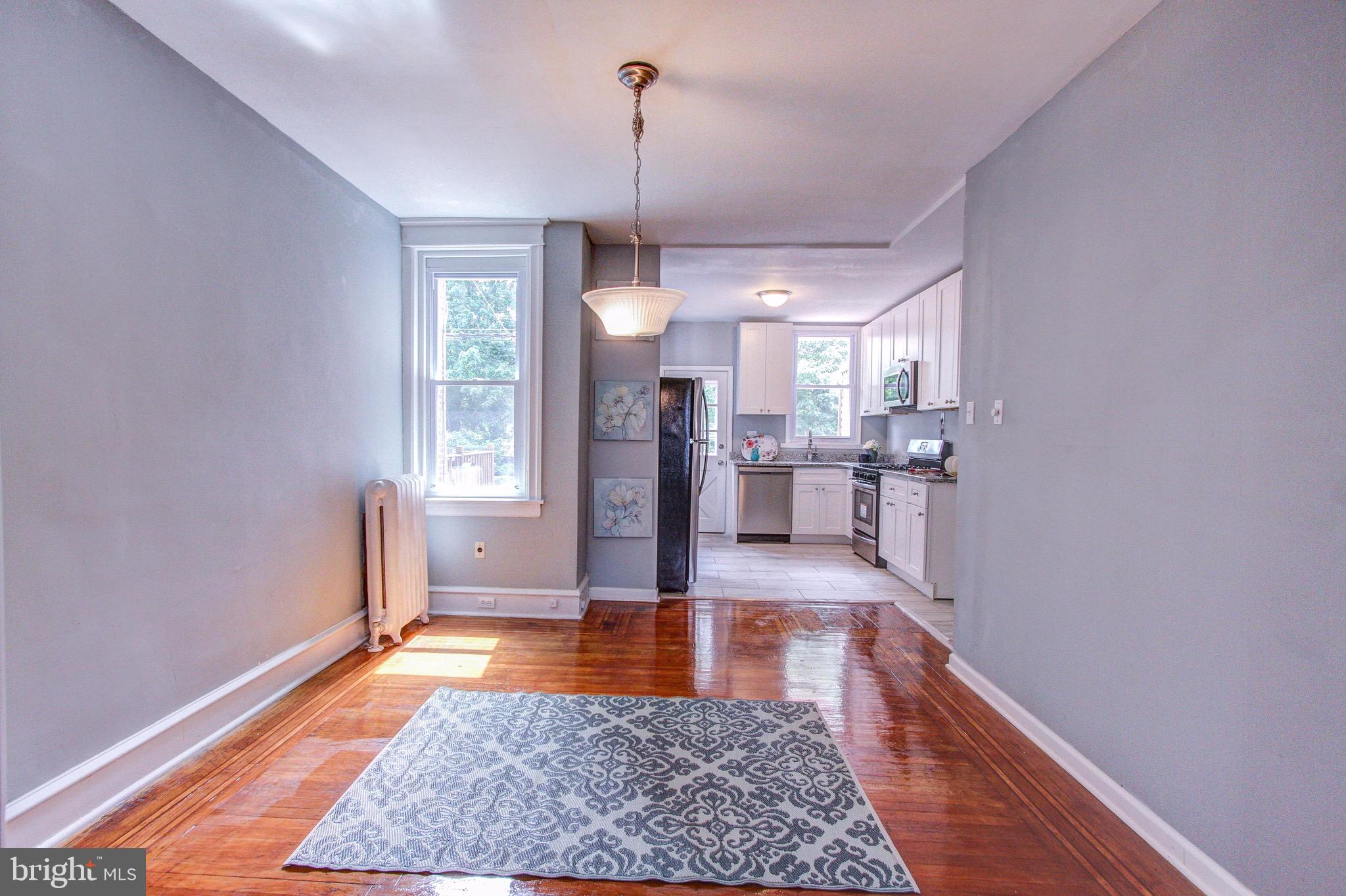 OXFORD CIRCLE - Residential