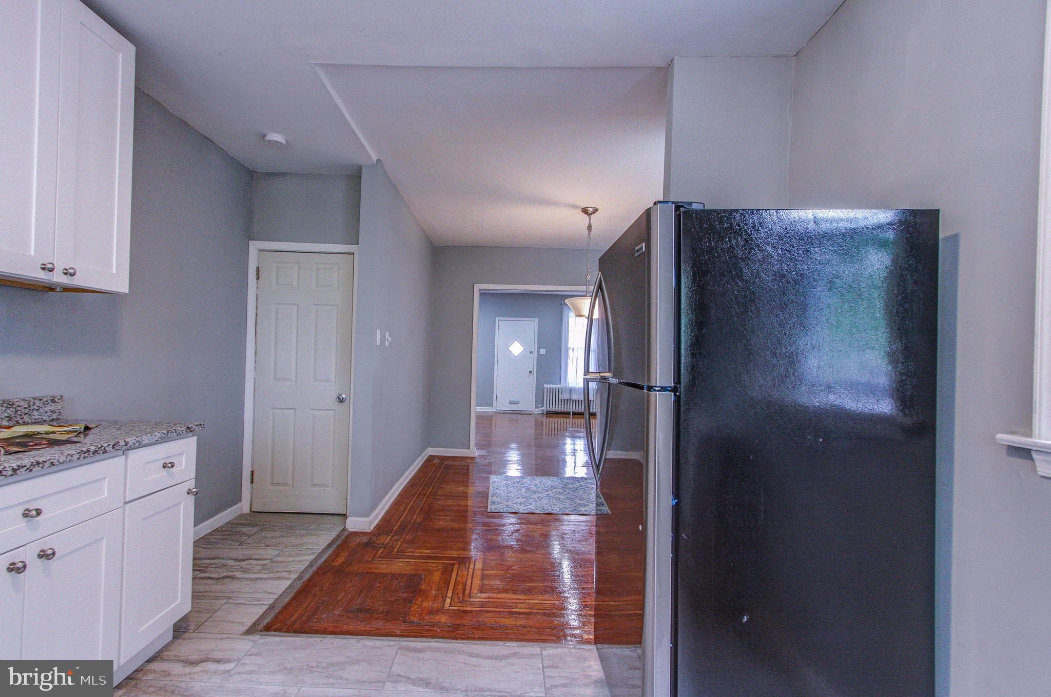 OXFORD CIRCLE - Residential