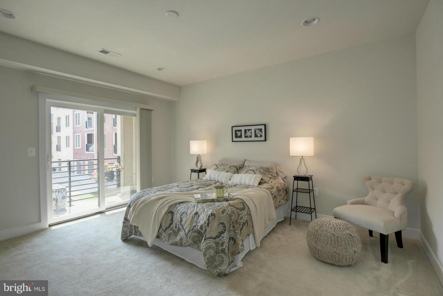 POTOMAC YARD - Residential Lease