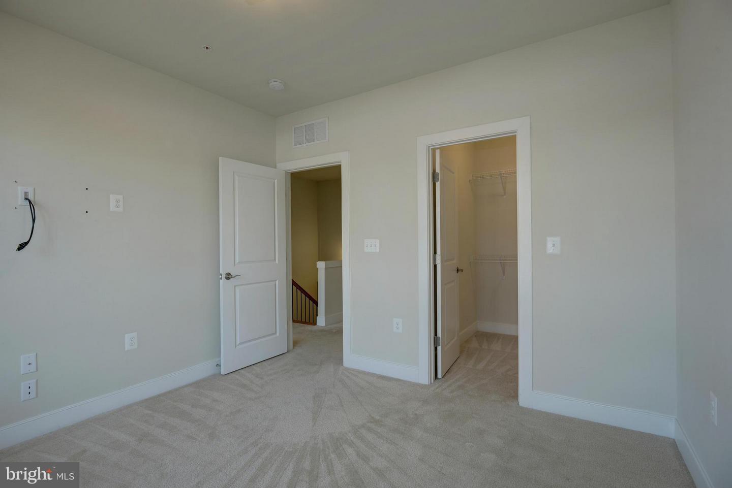 POTOMAC YARD - Residential Lease