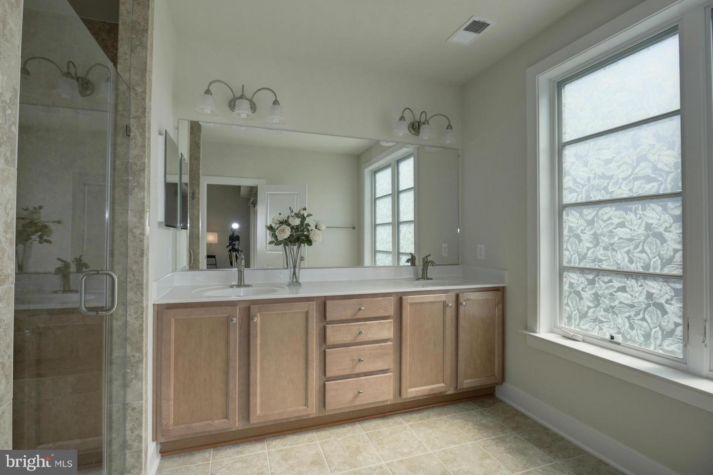 POTOMAC YARD - Residential Lease