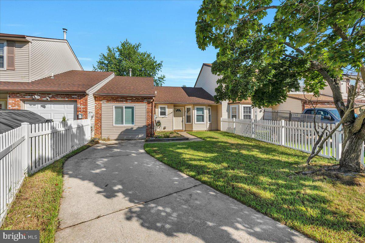5 HEYWOOD LANE