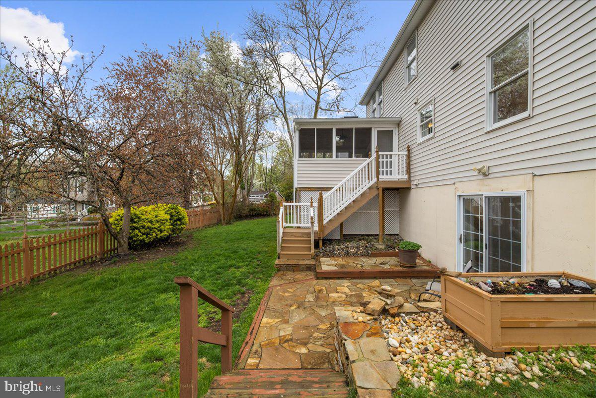 RAINTREE - Residential