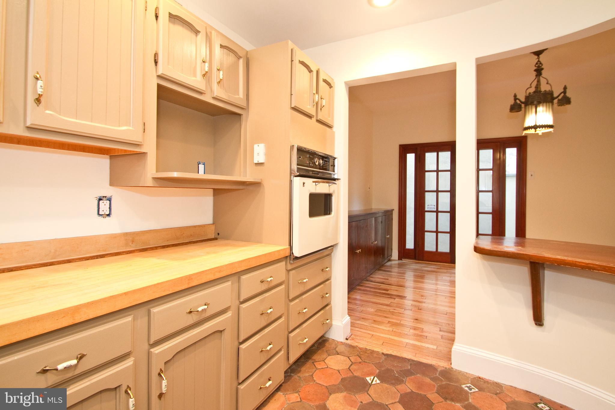 WASHINGTON SQ WEST - Residential