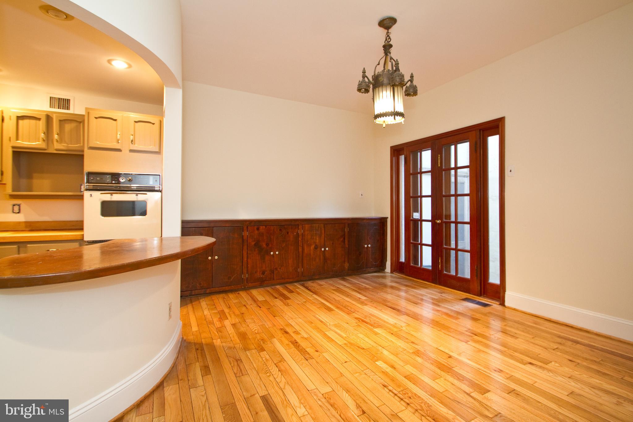 WASHINGTON SQ WEST - Residential