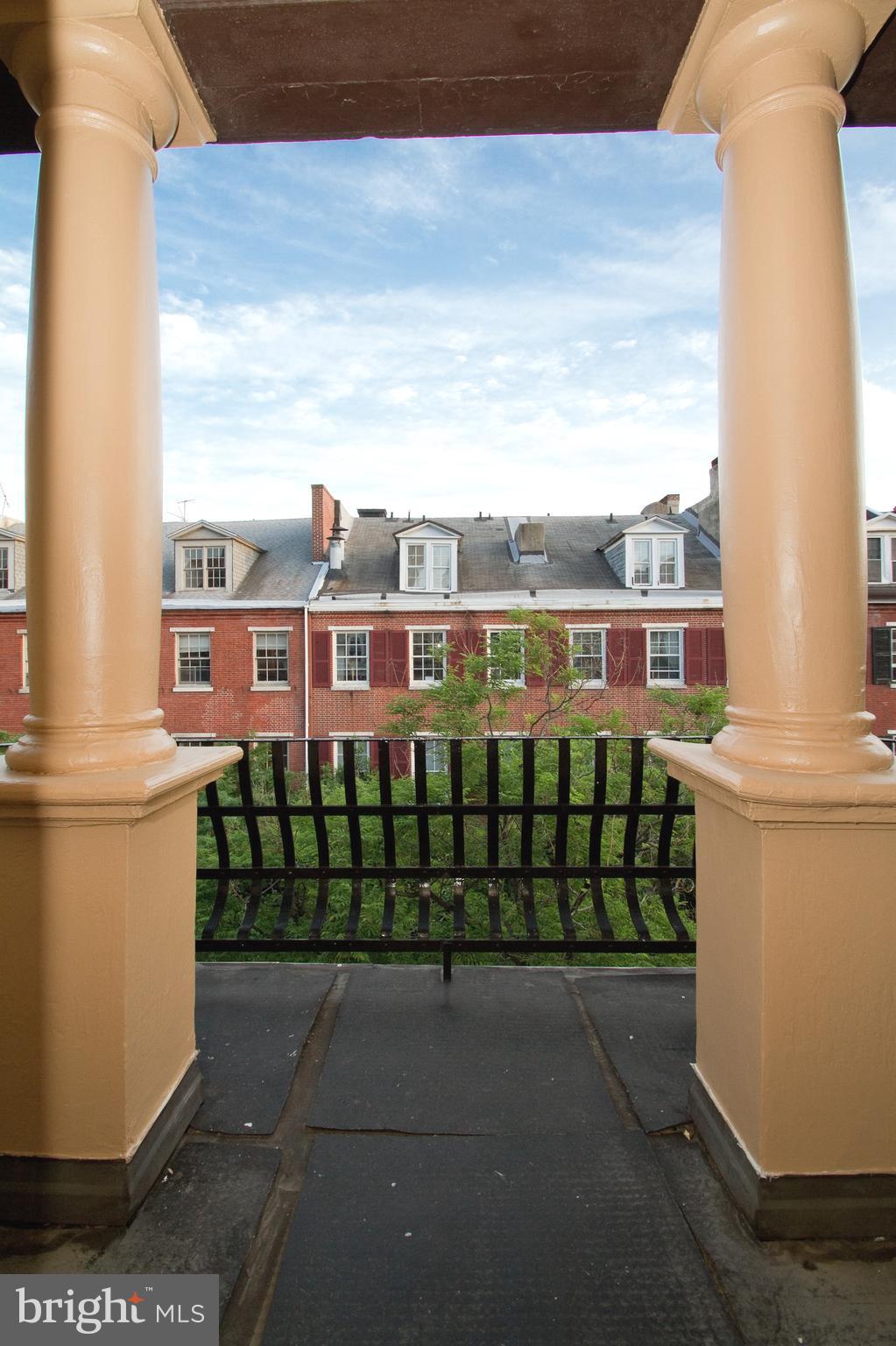 WASHINGTON SQ WEST - Residential
