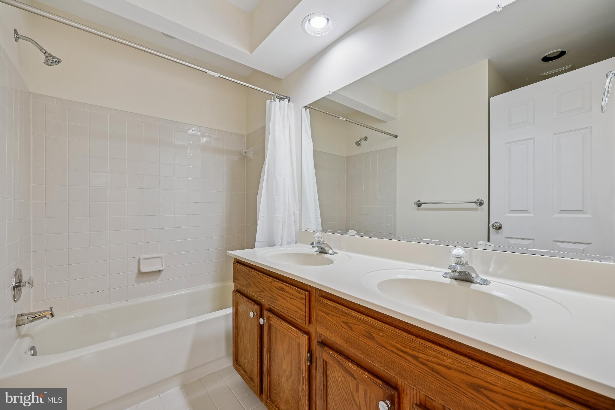 MANCHESTER FARM - Residential