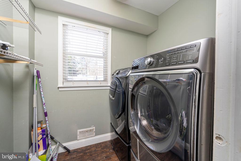 OAKLEIGH FOREST - Residential