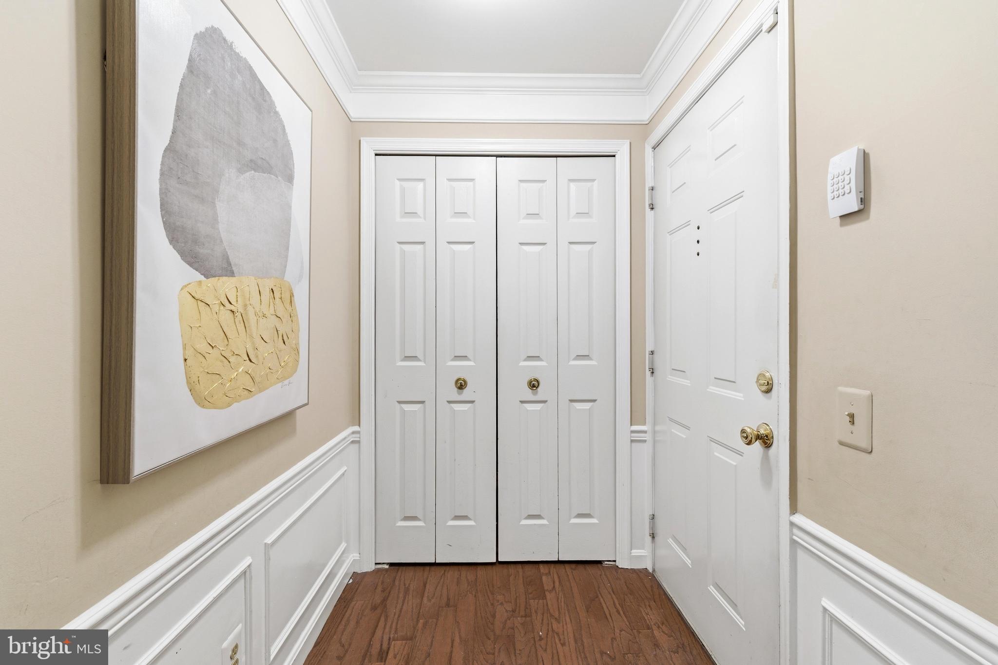 8206 CROSSBROOK COURT B 201