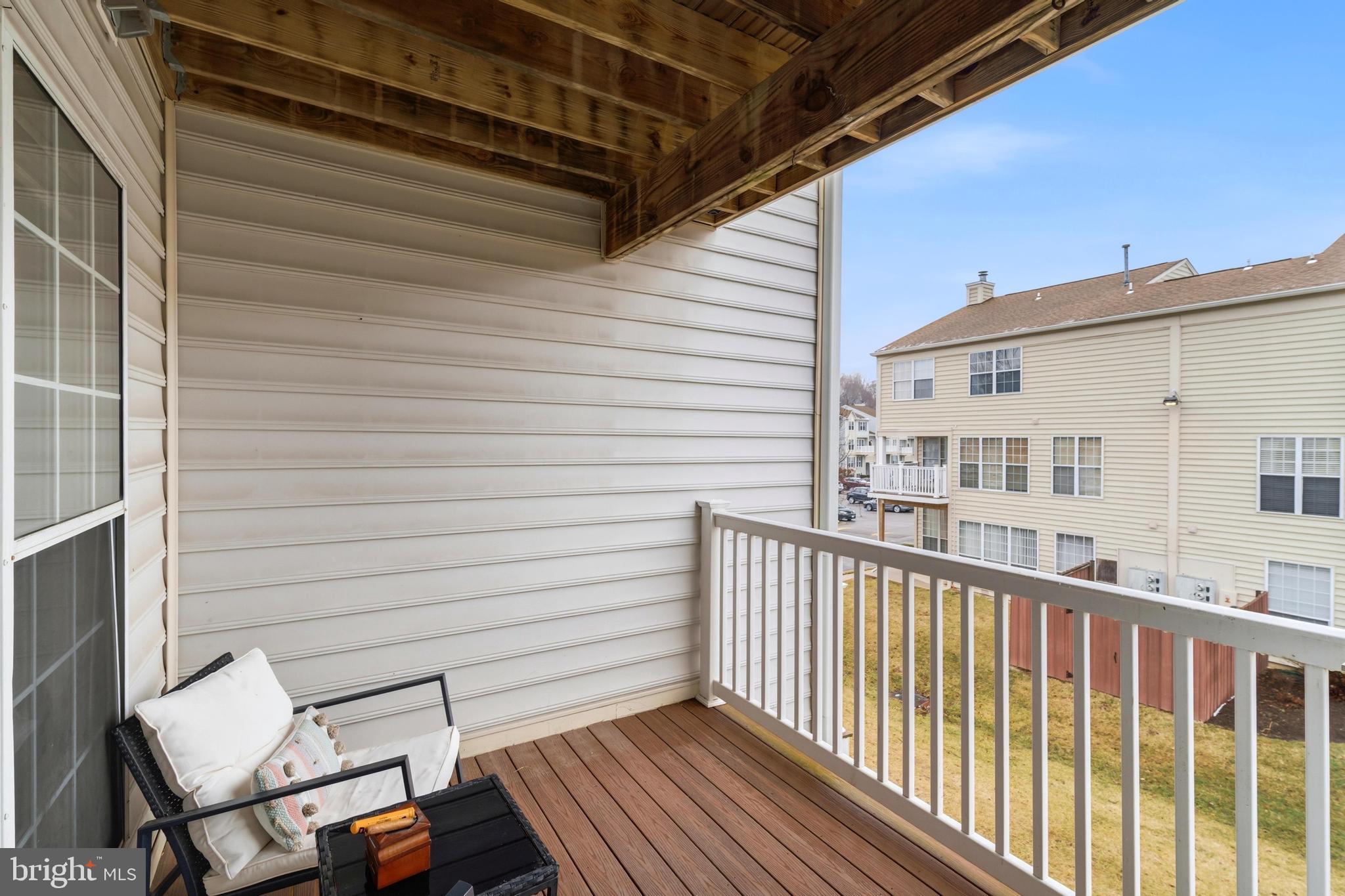 GUNSTON CORNER - Residential