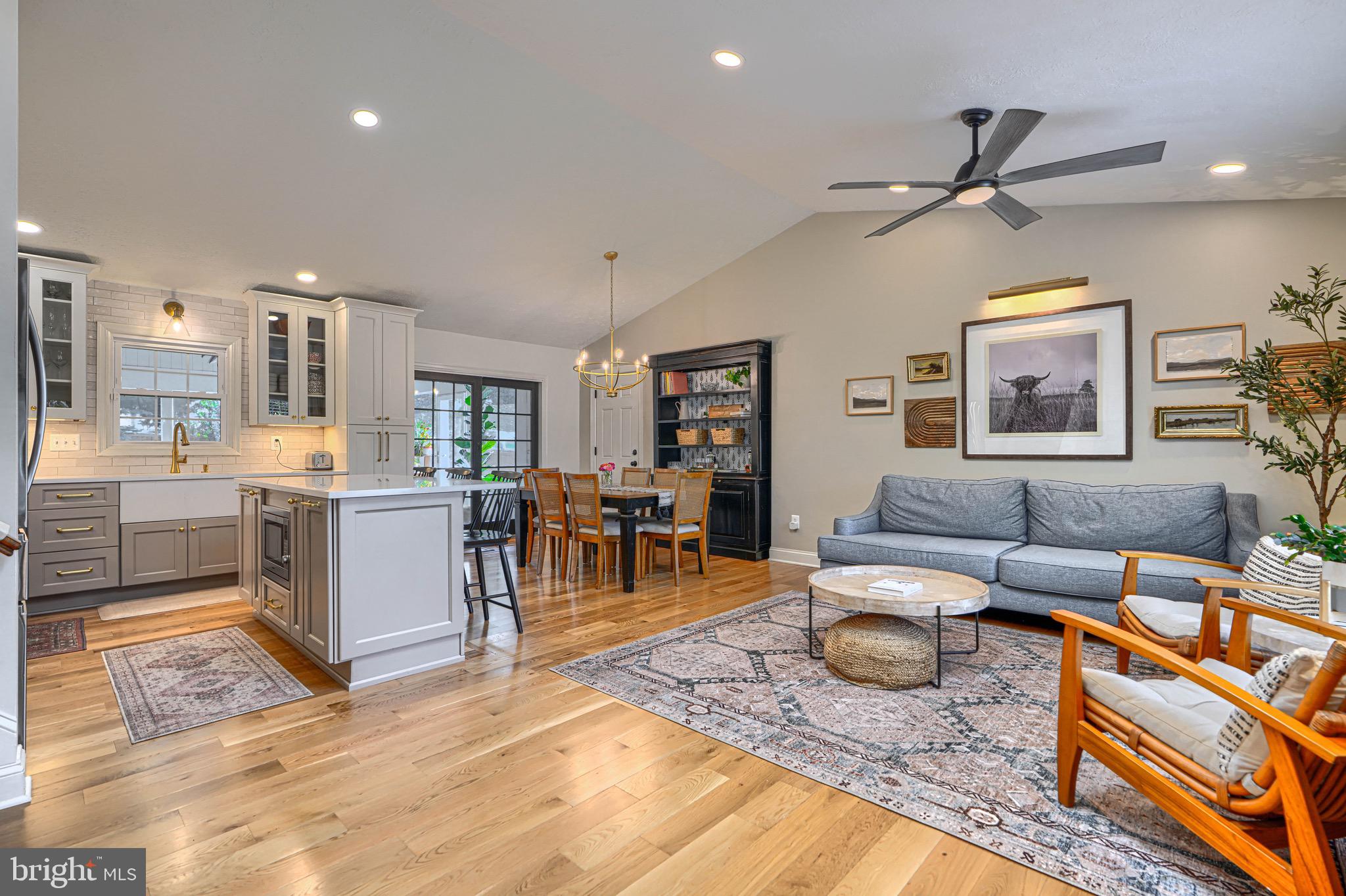 1004 PEPPARD DRIVE