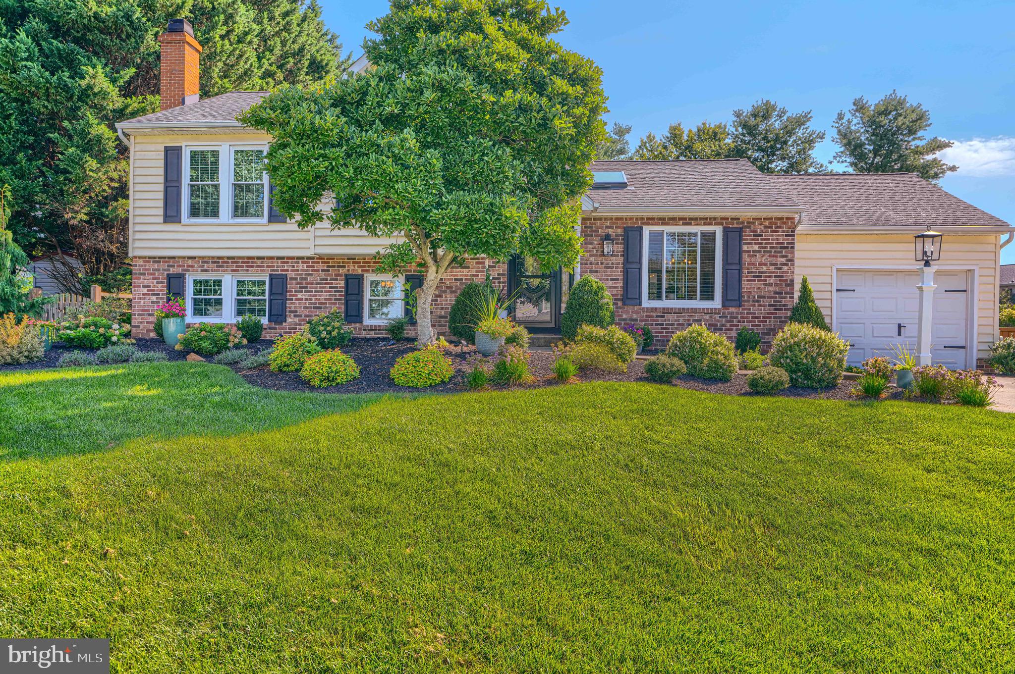 1004 PEPPARD DRIVE