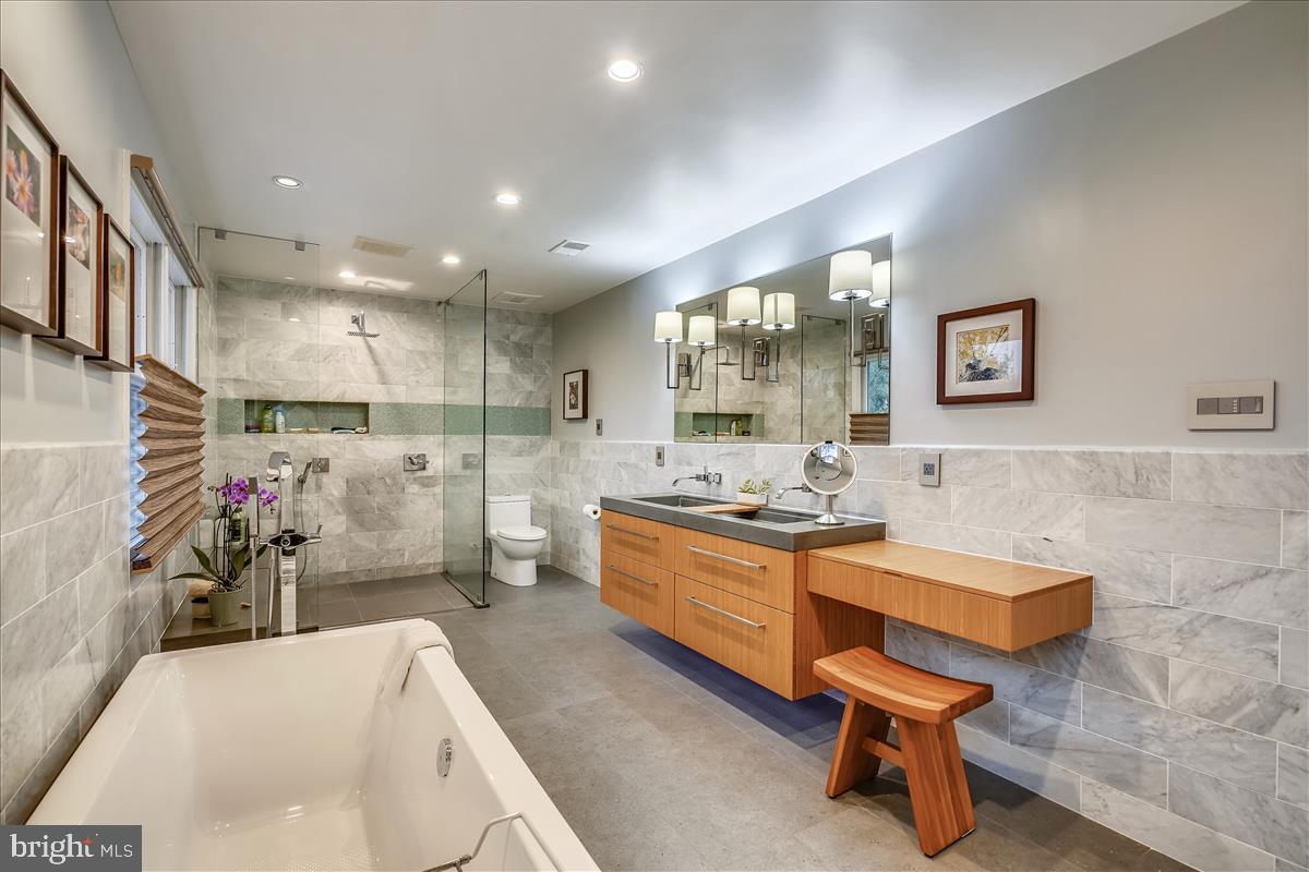 GLENELG MANOR ESTATES - Residential