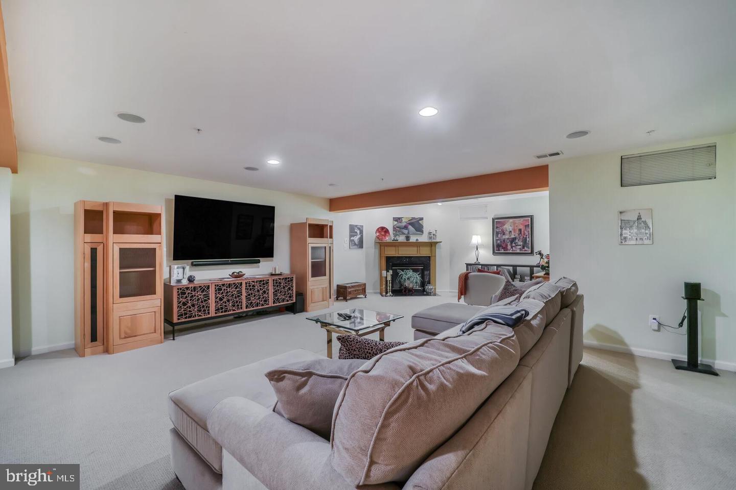 THE VILLAGE AT COLLINGTON - Residential Lease