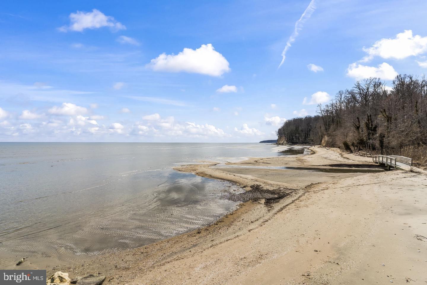 HERITAGE WOODS - Residential