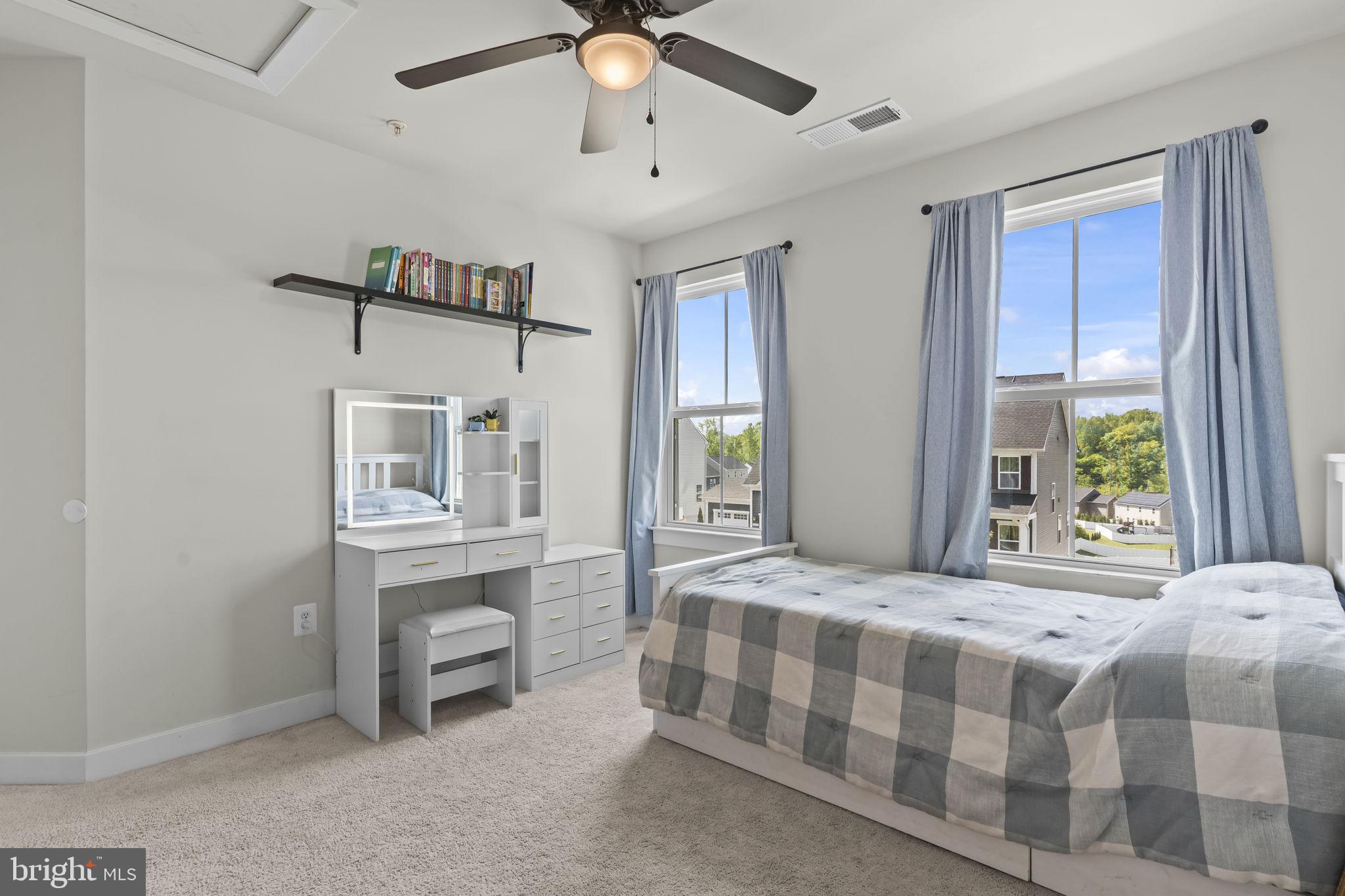 HERITAGE WOODS - Residential