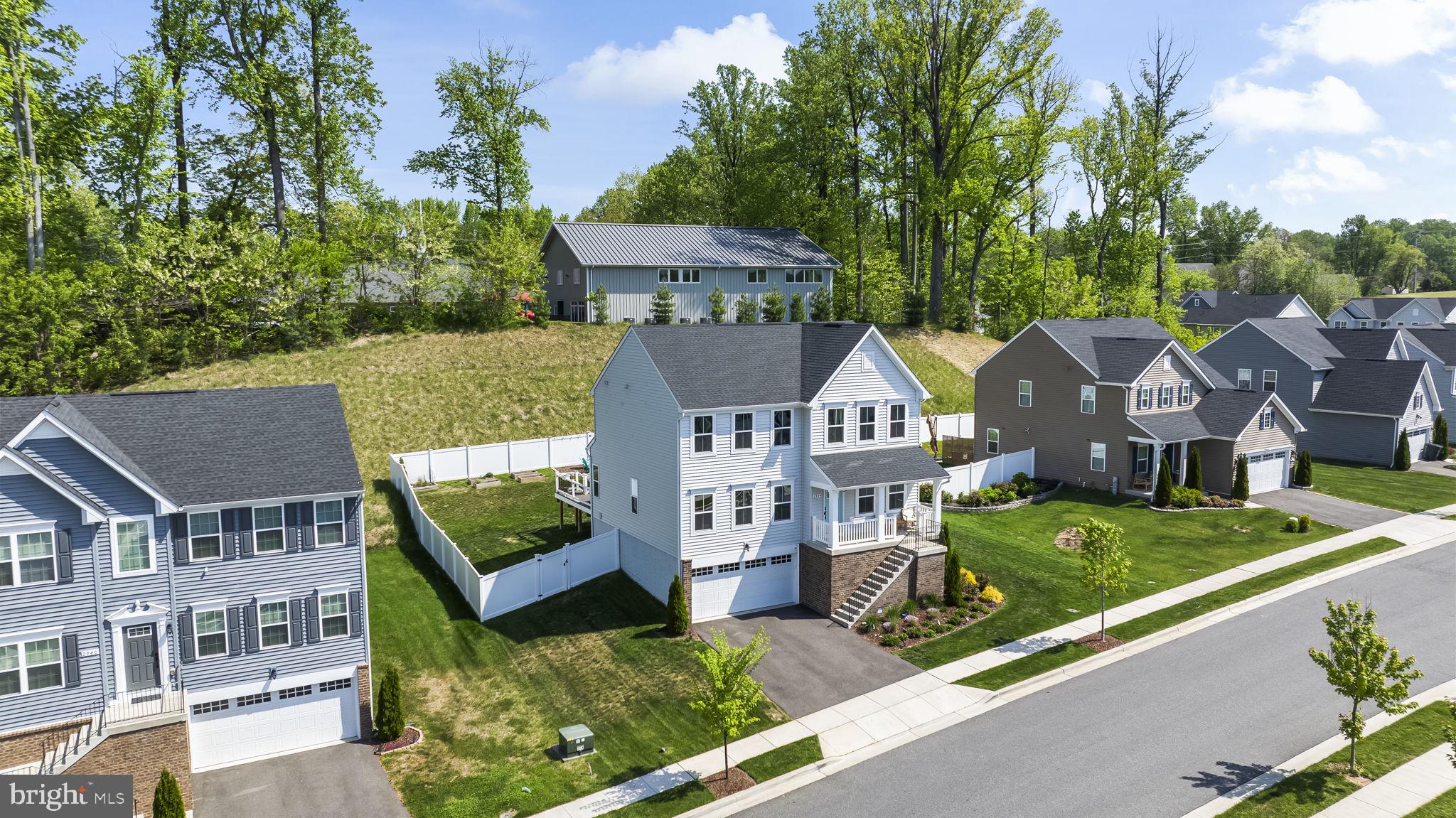 HERITAGE WOODS - Residential