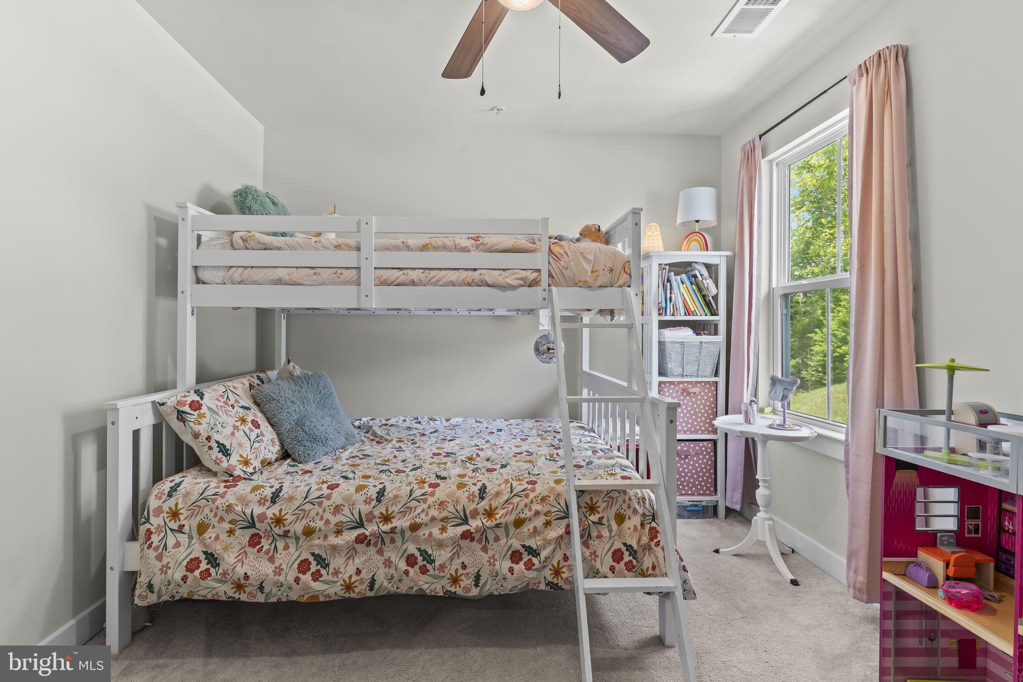 HERITAGE WOODS - Residential